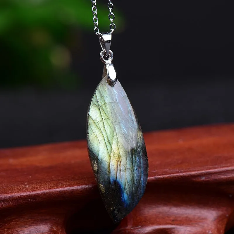 100% Natural Labradorite Original Stone Leaf Pendant