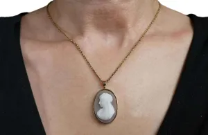 Antique Victorian Hardstone Cameo Pendant 18k Gold