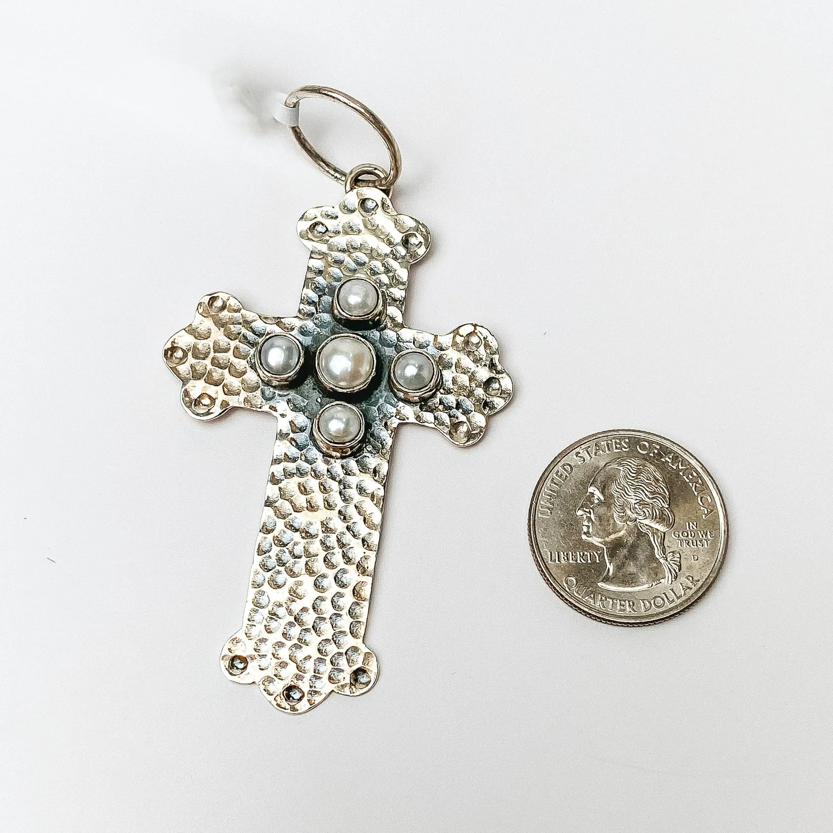 HaDa Collection | Sterling Silver Hammered Mother of Pearl Cross Pendant