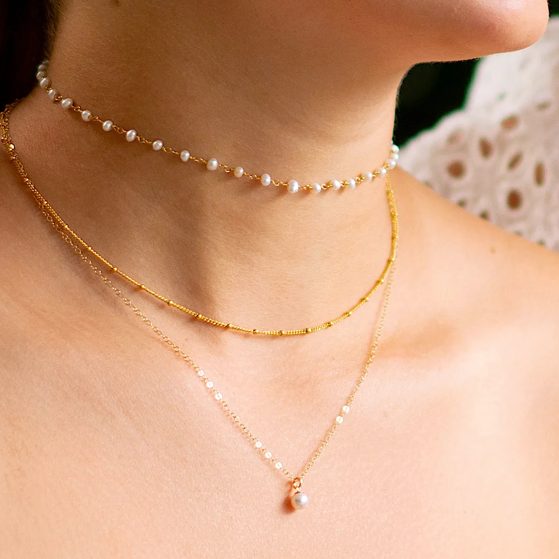 Minimal Pearl Necklace