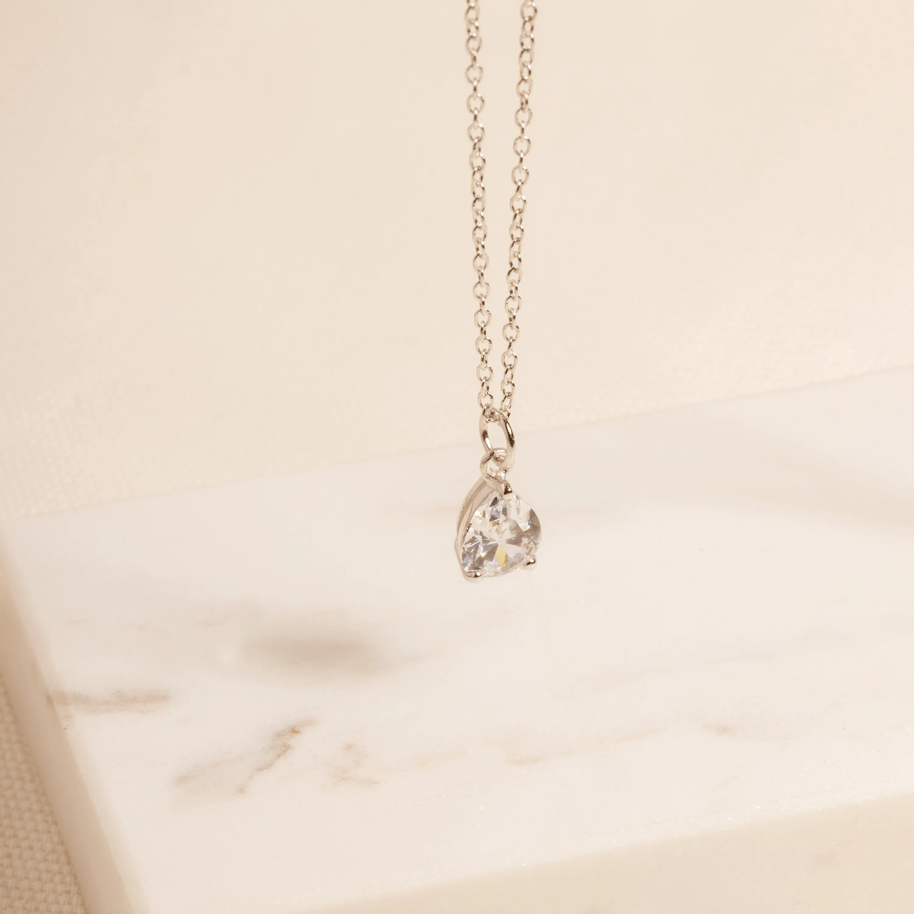 Minimal Teardrop Necklace