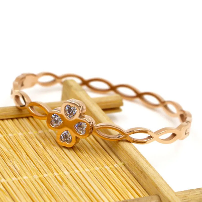 New Gold Punk Clover Bracelets & Bangles Trendy Heart Crystal Stone Cuff Bracelet For Women Fashion Jewelry